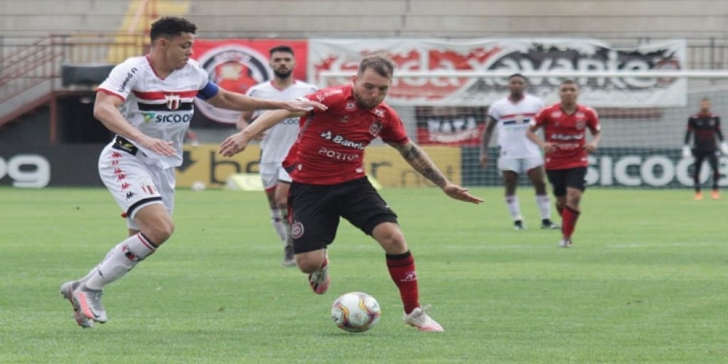 Brasil de Pelotas cria chances, mas não consegue o gol e fica no empate com o Botafogo