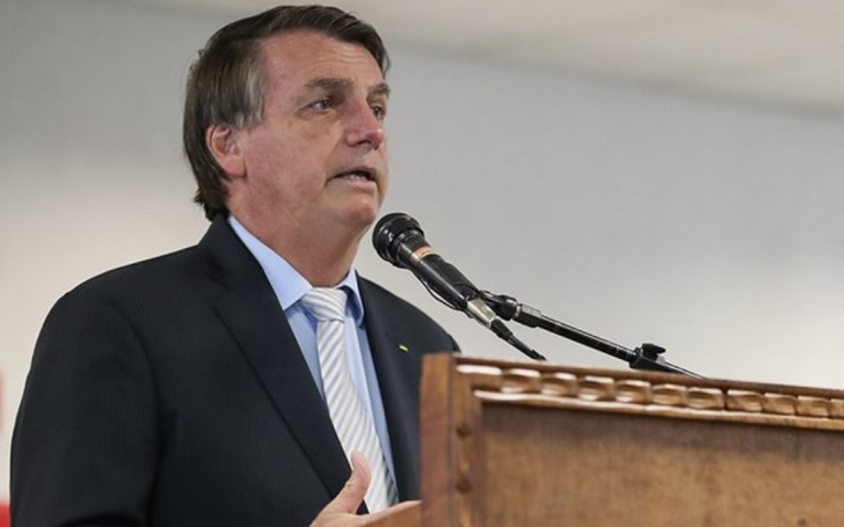 "Vou torcer para que aconteça o melhor na Câmara e no Senado", diz Bolsonaro