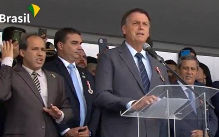 Bolsonaro ataca a imprensa e diz que jornalistas estão ‘sempre contra a PM’