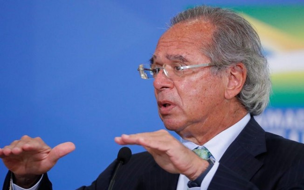 Guedes diz que imunização é crucial para economia, mas de forma voluntária Guedes diz que imunização é crucial para economia, mas de forma voluntária