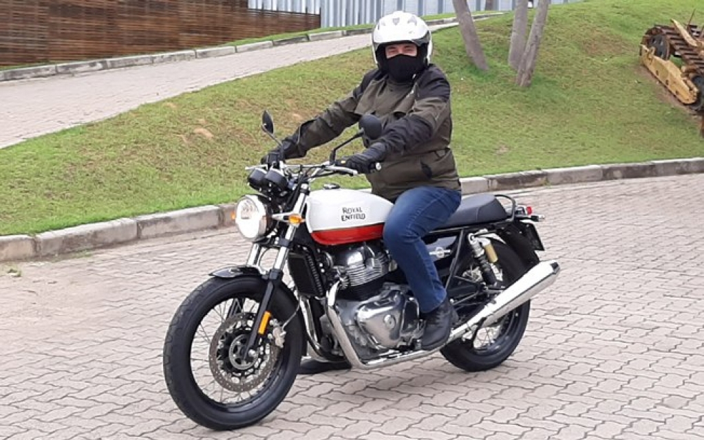 Royal Enfield Interceptor 650 é uma moto versátil e com estilo atemporal