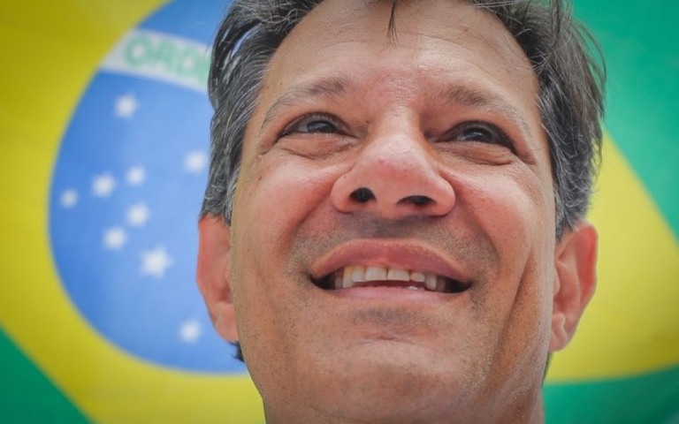 Haddad chama Bolsonaro de "imbecil" após fala sobre 'risco' de virar jacaré