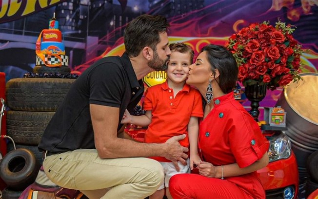 Após polêmica de traição, Ivy Moraes comemora aniversário do filho ao lado do ex