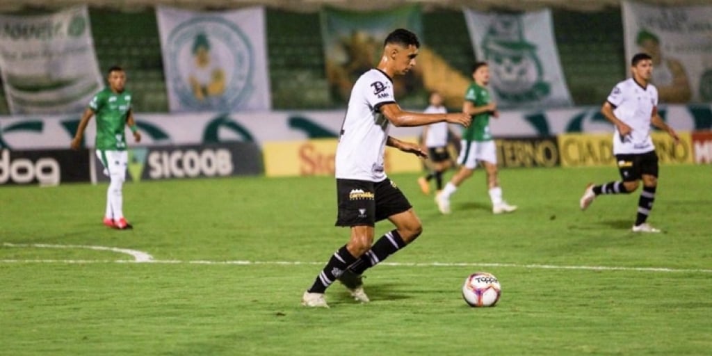 Figueirense empata com o Guarani e chega a 32 pontos