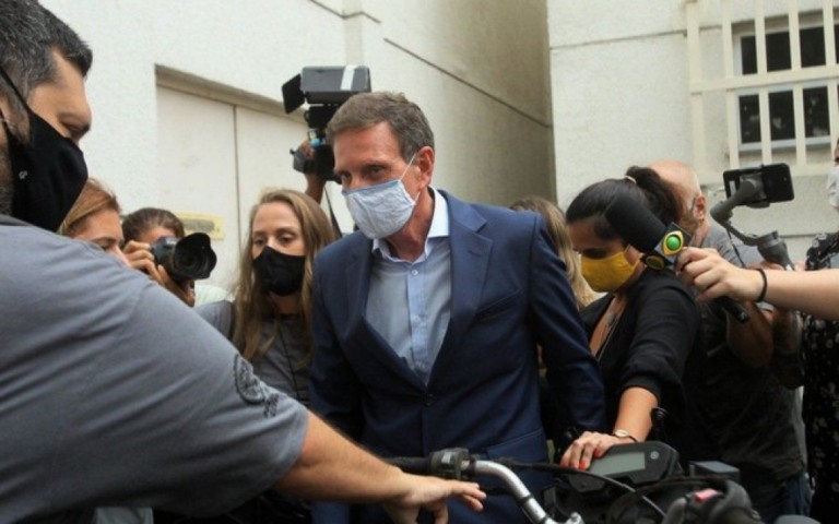 Crivella entregou o celular de outra pessoa durante investigação, diz magistrada