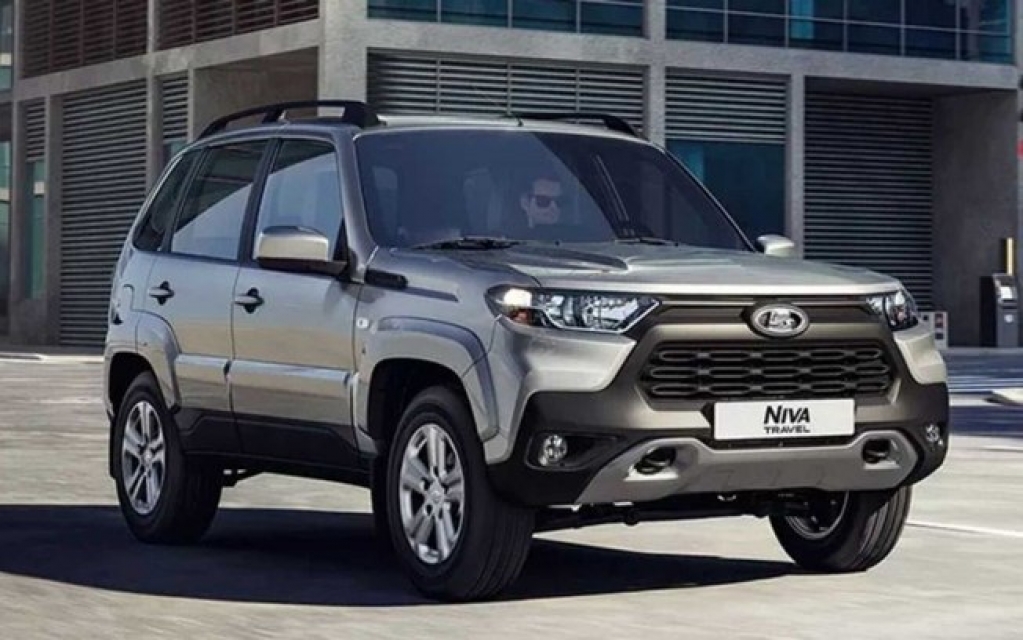 Lada Niva renasce com sobrenome Travel e a cara do Toyota RAV4