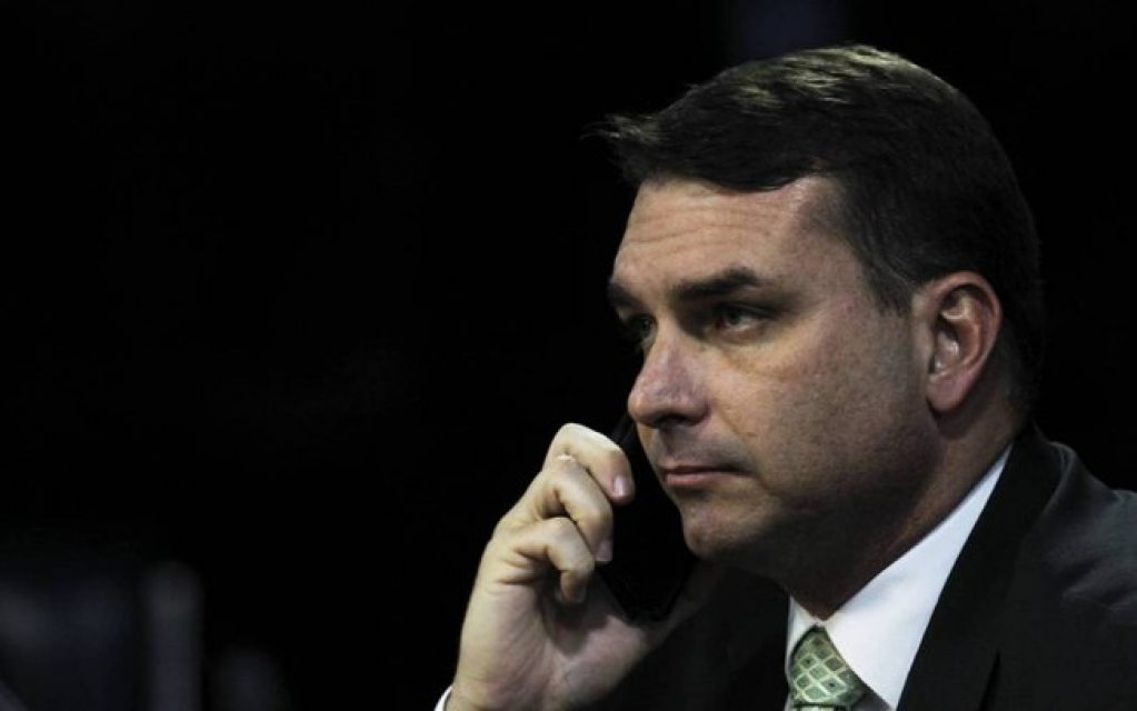 Ação da Abin em prol de Flávio Bolsonaro pode ser provada com quebra de sigilo Ação da Abin em prol de Flávio Bolsonaro pode ser provada com quebra de sigilo
