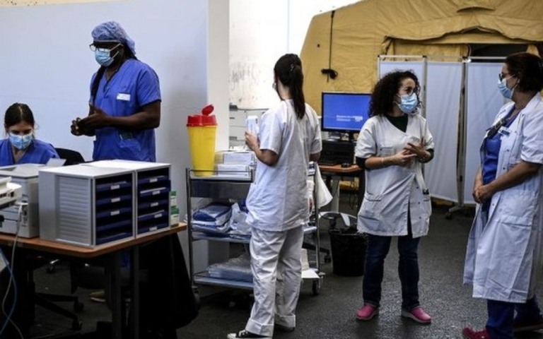 França acelera cidadania de trabalhadores da linha de frente da pandemia