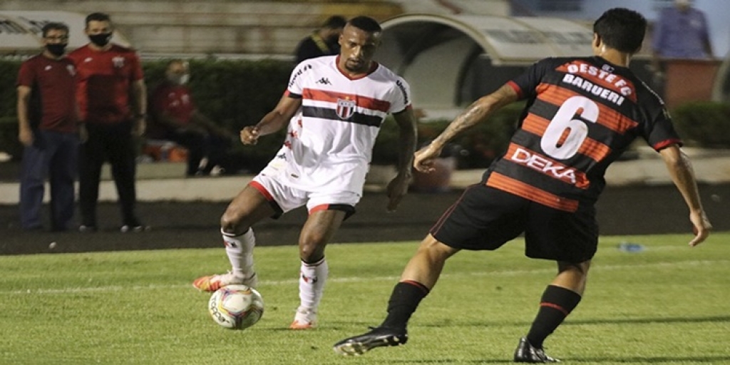 Com um jogador a menos, Botafogo – SP garante o empate com  Oeste