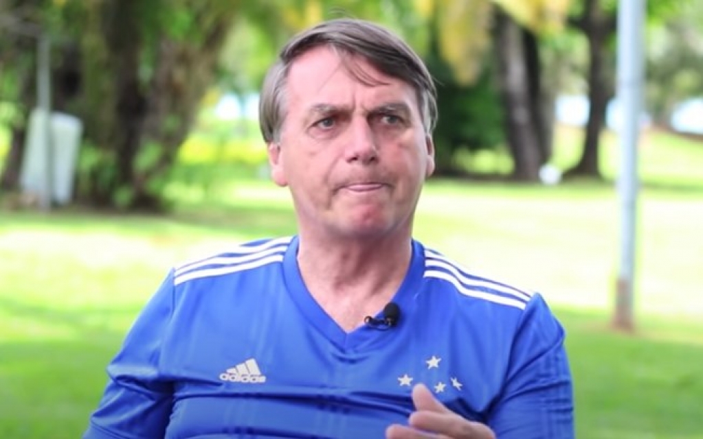 Bolsonaro libera indulto de natal a policiais que cometeram crimes