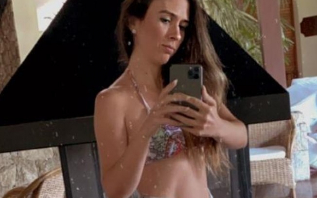 Tatá Werneck exibe corpo em selfie de biquíni: "Para mostrar que estou malhando" Tatá Werneck exibe corpo em selfie de biquíni: "Para mostrar que estou malhando"