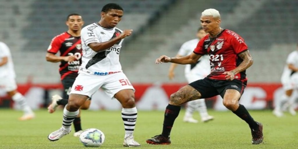 Vasco é superado pelo Athlético-PR e perde de 3 a 0