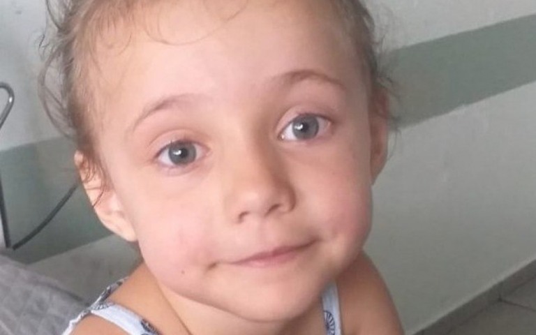 Garota de 5 anos é diagnosticada com síndrome rara causada pela Covid-19