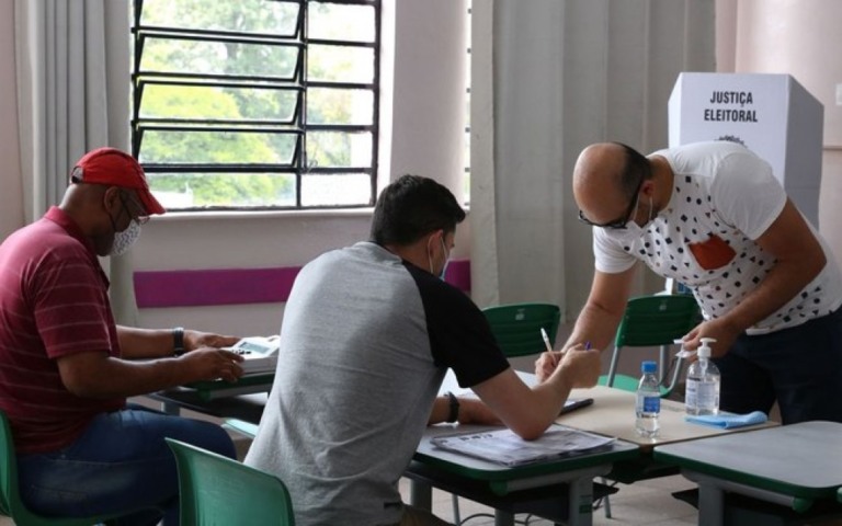 Candidatos eleitos a prefeitura tomam posse em 5.472 municípios