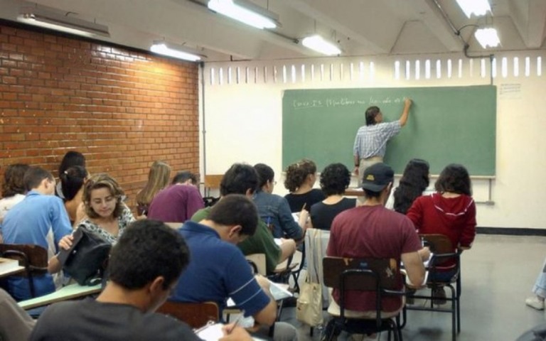 Secretários de Educação e Saúde do RJ se reúnem para discutir retorno às aulas
