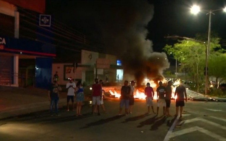 Após três dias no escuro, Teresina volta a ter fornecimento de energia
