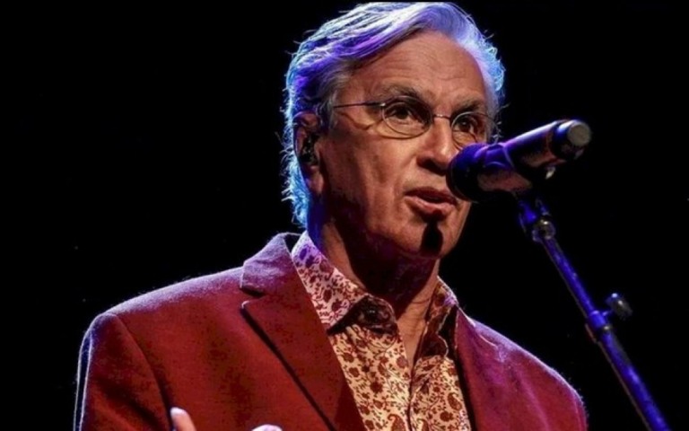 Caetano Veloso revela seu candidato para a presidência em 2022
