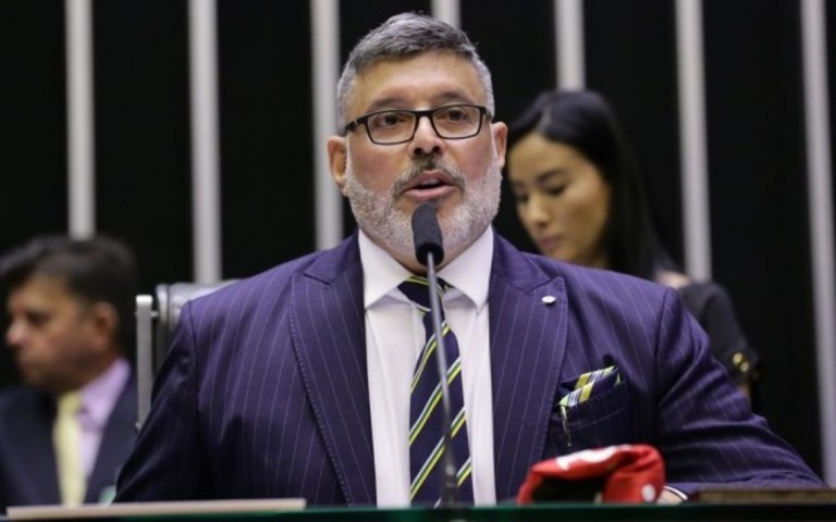 Alexandre Frota apresenta novo pedido de cassação de Flávio Bolsonaro; entenda