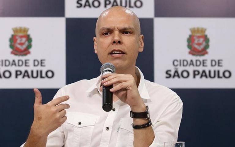 Vereador processa Bruno Covas por reajuste de 46% no próprio salário