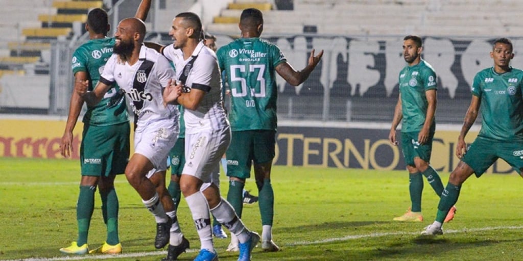 Guarani e Ponte Preta se enfrentam nesta terça em "dérbi de seis pontos"