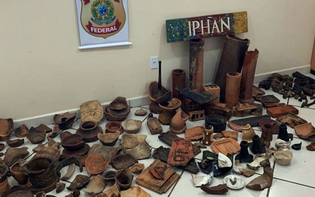 Polícia Federal apreende material arqueológico no Acre Polícia Federal apreende material arqueológico no Acre