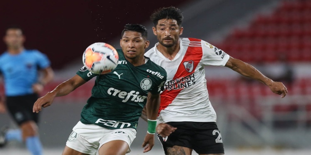 Palmeiras derrota River Plate fora de casa e larga na frente por vaga na final