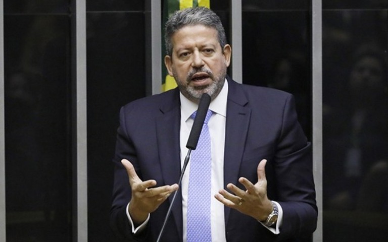 Bolsonaristas do PSL tentam aderir a bloco de Lira e são ameaçados de expulsão
