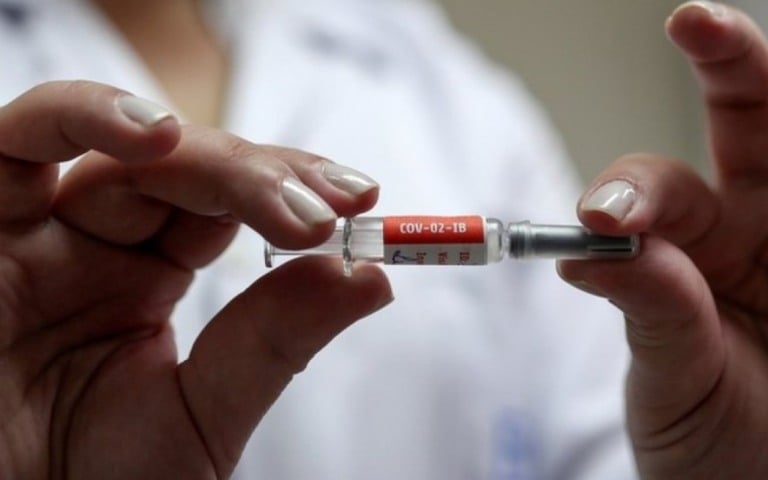 CoronaVac: cientistas criticam transparência, mas creem em contenção da pandemia
