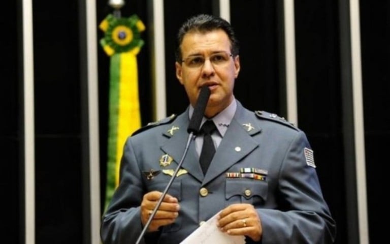 Líder da "bancada da bala" aposta em traições para ser novo presidente da Câmara