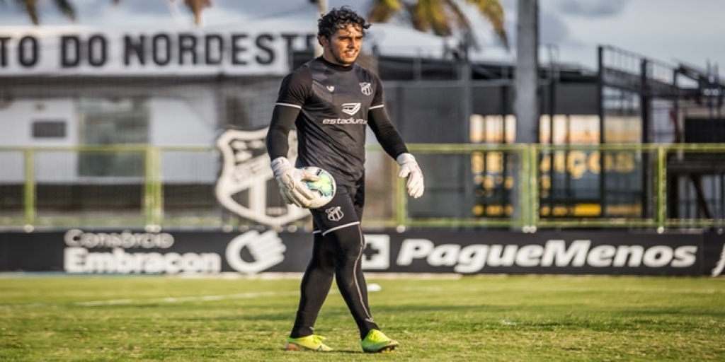 Com foco no jogo contra o Bragantino, Ceará realiza treino tático