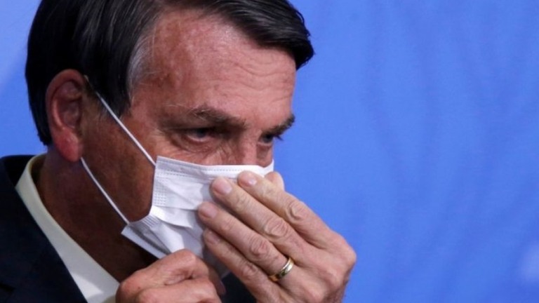 Bolsonaro: "Pelo STF, eu tinha que estar na praia, tomando uma cerveja"