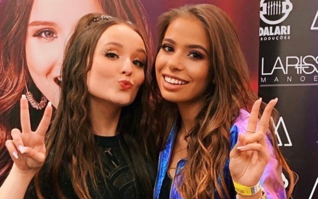 Larissa Manoela confirma presença de Emilia Pedersen em seu novo longa-metragem Larissa Manoela confirma presença de Emilia Pedersen em seu novo longa-metragem