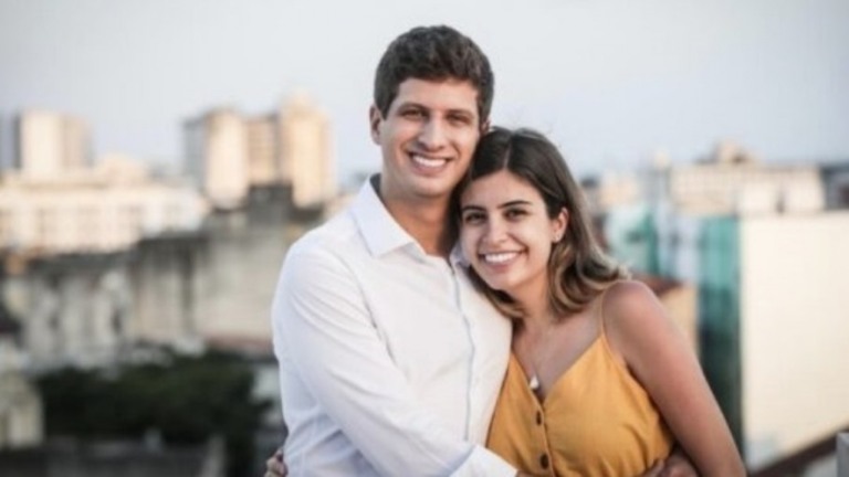 Prefeito João Campos e deputada Tabata Amaral testam positivo para a Covid-19