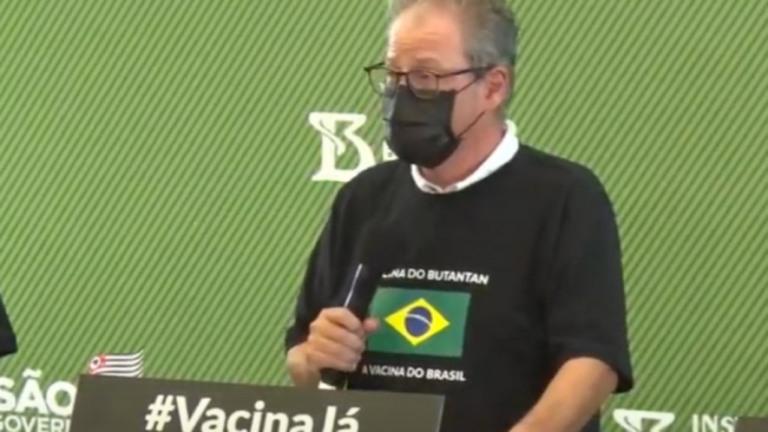 Médico relata que ele e colegas sofreram perseguição por não apoiar cloroquina