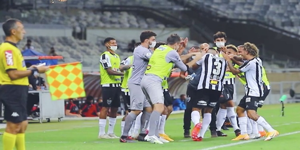 Galo vence o Atlético GO e diminui diferença para o líder