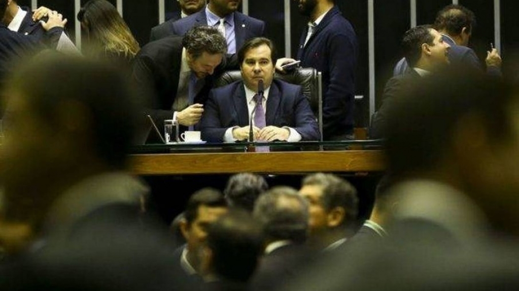 Maia diz que é "inevitável' criação de CPI para fazer uma "grande investigação" Maia diz que é "inevitável' criação de CPI para fazer uma "grande investigação"
