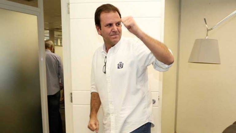 "Início da vacinação não é o fim da pandemia", afirma prefeito do Rio