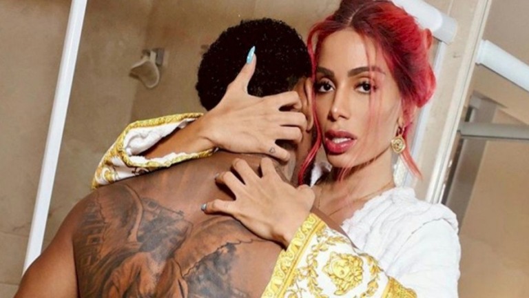 Anitta rebate crítica por deixar de seguir Nego do Borel