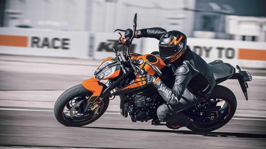 KTM lança 890 Duke 2021, que foi antecipada no Salão de Milão