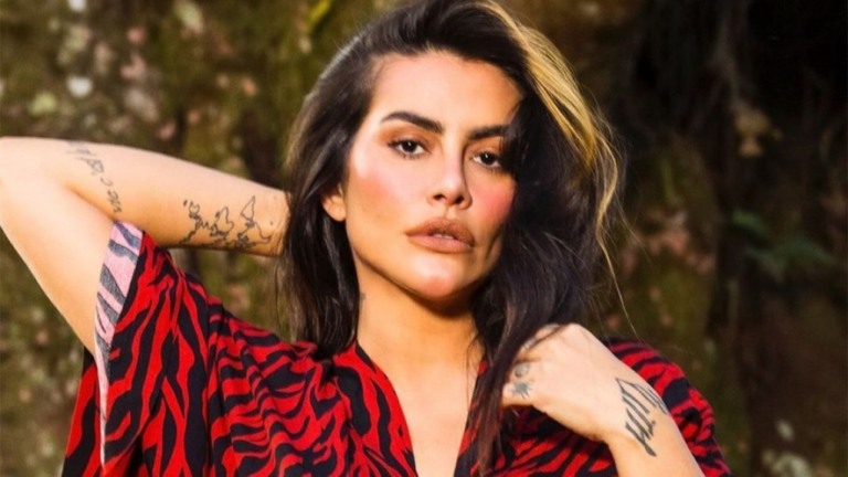 Cleo cobra Boninho: "Por que não estou no BBB 21?"