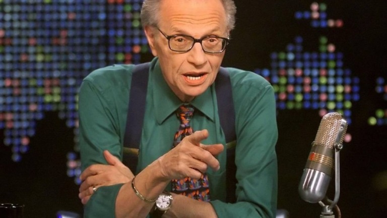 Morre Larry King, apresentador americano que lutava contra a Covid-19