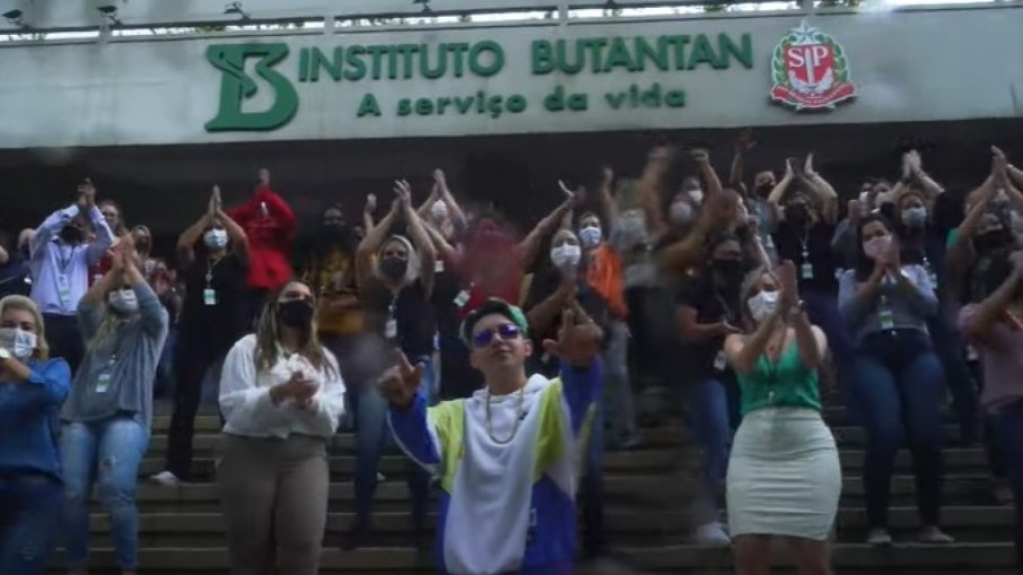 Em parceria com Butantan, MC Fioti lança funk em apoio à vacina; confira Em parceria com Butantan, MC Fioti lança funk em apoio à vacina; confira