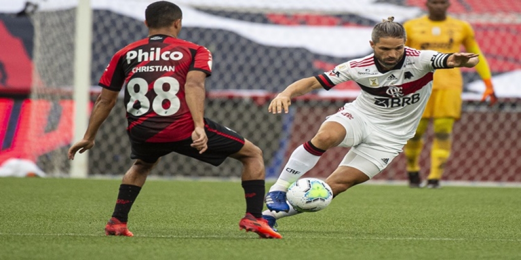 Flamengo perde para o Athletico PR e desperdiça chance de subir na tabela