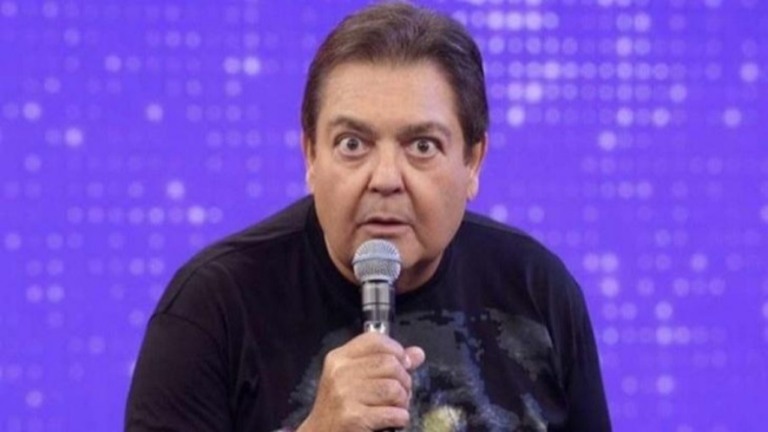 Faustão deve voltar para a Band, diz colunista