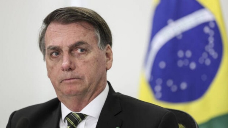 Bolsonaro pode ser investigado por gastos milionários: leite condensado e alfafa