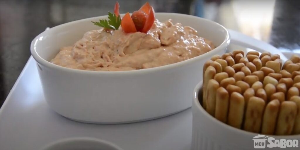 Quarta-feira dia de reunir os amigos e assistir futebol, nada mais clássico do que servir um saboroso Patê de Tomates Seco