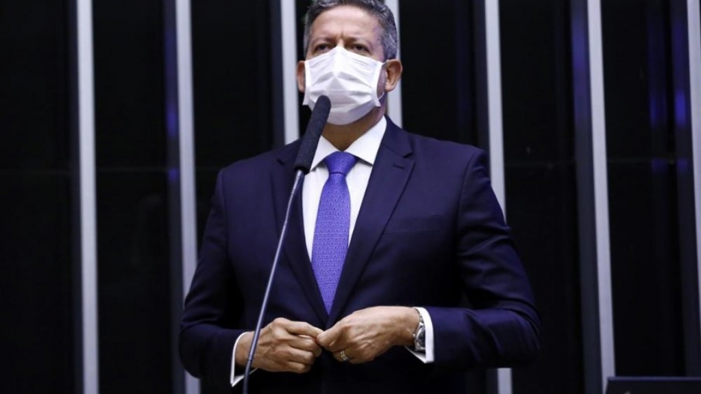 Arthur Lira critica TREs e cita possível mudança no sistema eleitoral Arthur Lira critica TREs e cita possível mudança no sistema eleitoral