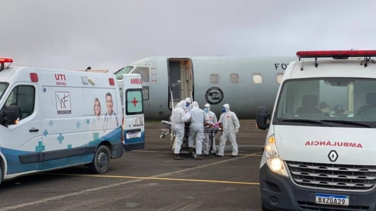 Amazonas: falta aeronave e equipe médica para transferência de pacientes