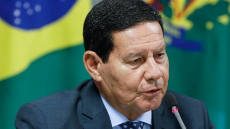 Mourão sobre repercussão dos gastos do governo em alimentos: "Pura fumaça"