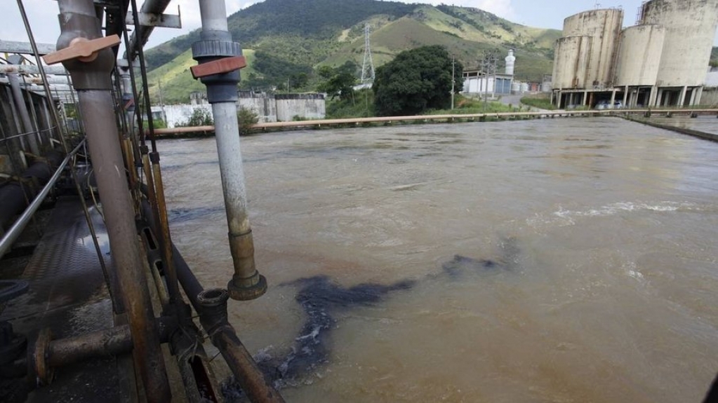 RJ: Cedae confirma a presença de geosmina na água do Guandu